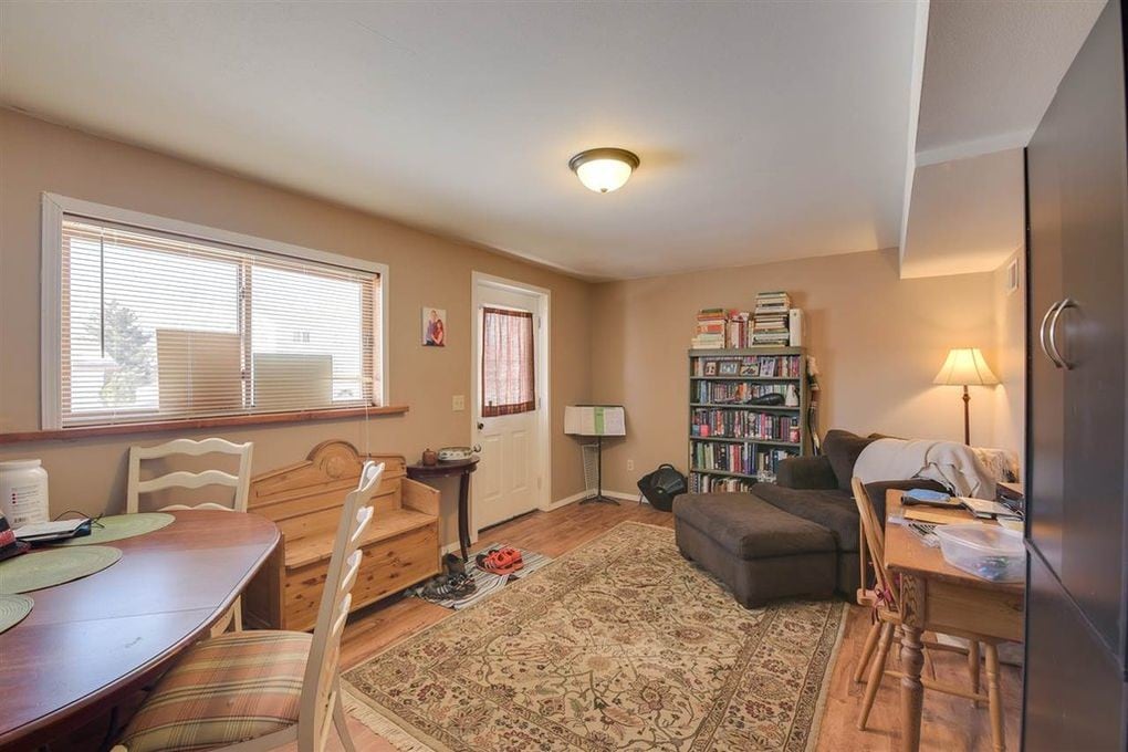 first floor bonus room - 105 S Kenzie St