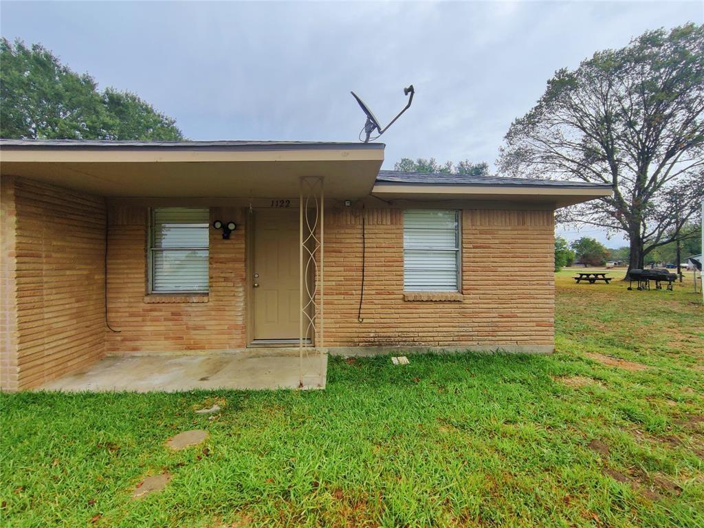 1122 3rd St, Hempstead, TX 77445 Room for Rent in Hempstead, TX