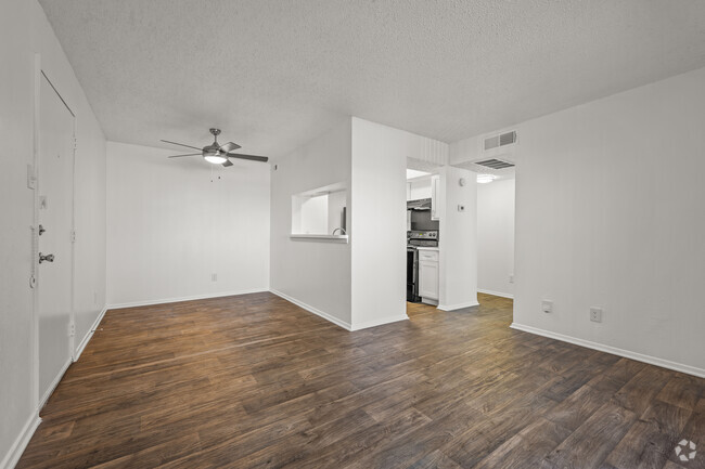 1BR, 1BA - 690SF A Open Living Area - Stone Canyon