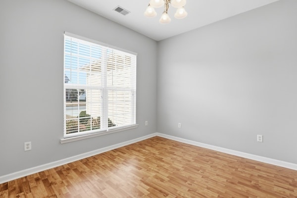 Building Photo - 127 Pine View Crossing