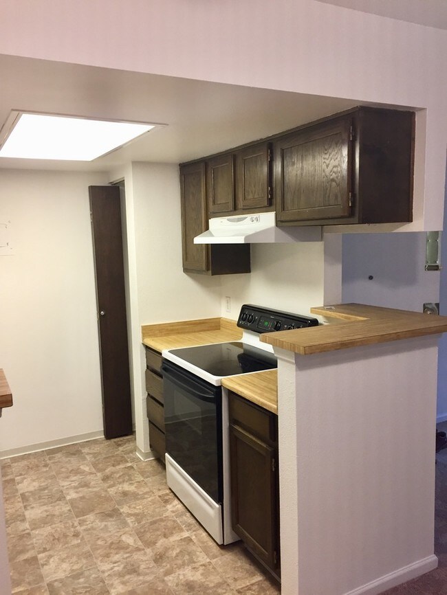 Building Photo - Beautiful Condo in Brandy Chase