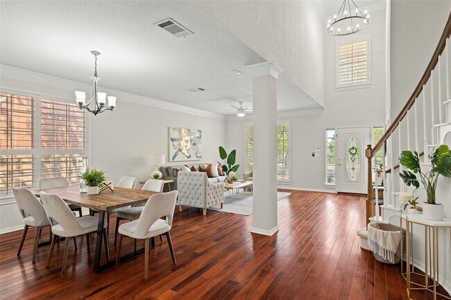 Building Photo - 7709 Yaupon Dr