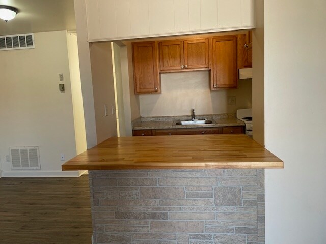 Foto del edificio - 444 S Ashland Ave