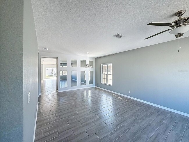 Photo - 469 Ogelthorpe Dr House