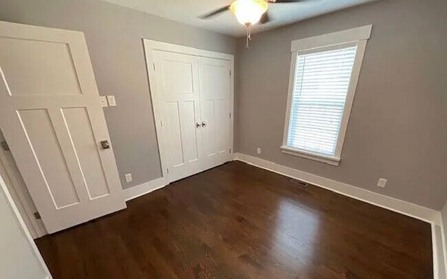 Building Photo - 6437 Roanoke Dr