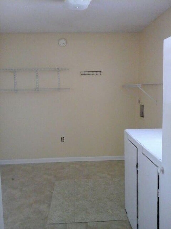 Building Photo - 209 Herty Ln