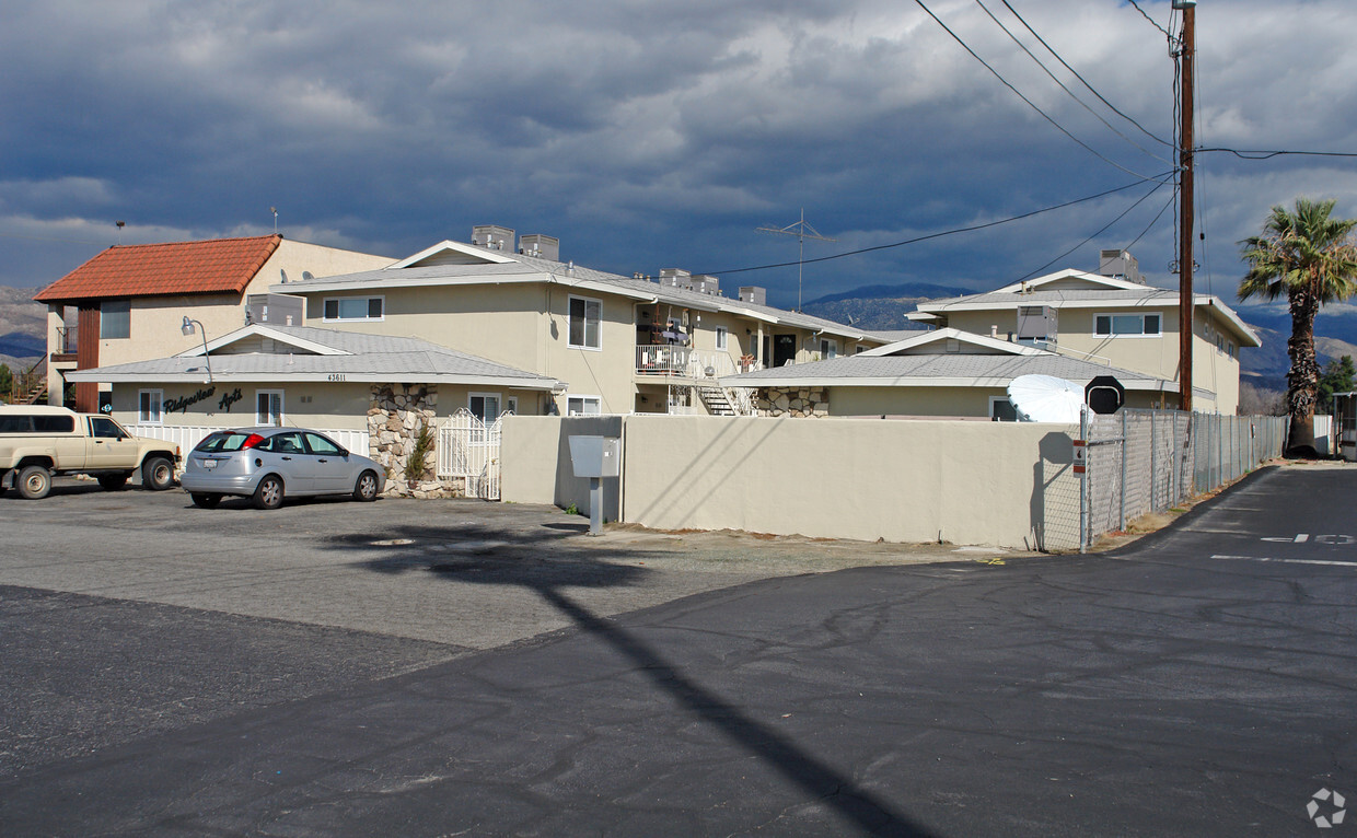 Foto principal - Ridgeview Apartments