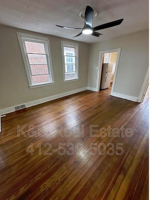 Foto del edificio - 1212 Holmes St