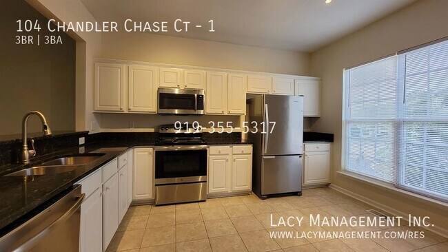 Foto del edificio - 104 Chandler Chase Ct