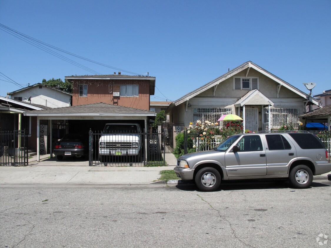 Building Photo - 6511-6515 Cottage St