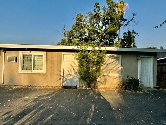 Building Photo - NOW AVAILABLE - 628 S FT STUDIO ON LARGE LOT