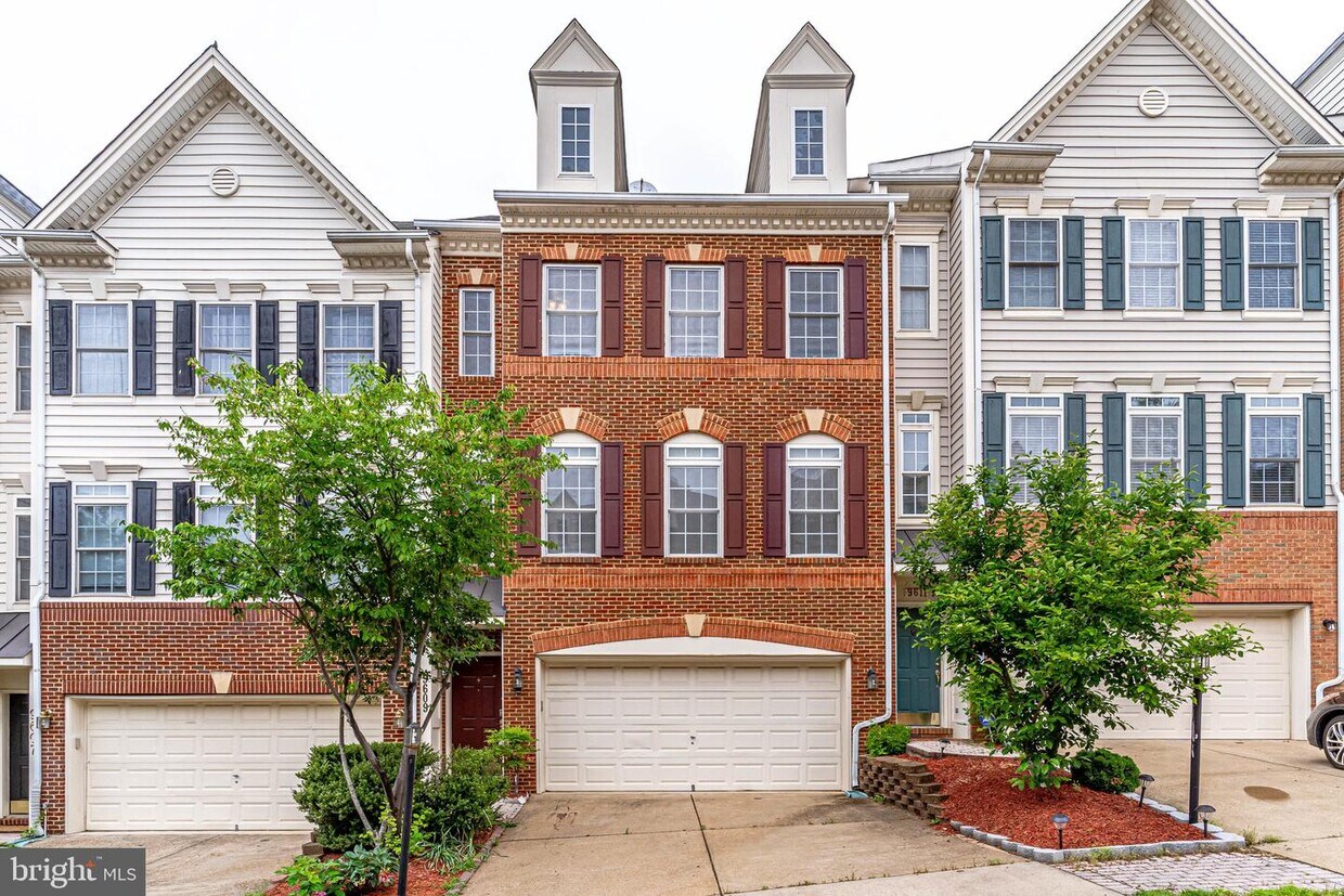 9609 Masey McQuire Ct, Lorton, VA 22079 Townhouse for Rent in Lorton