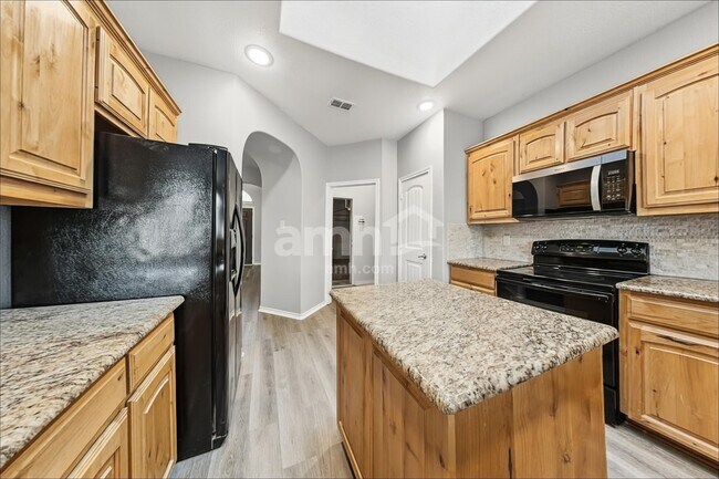 Foto del edificio - 3101 Hornbeam St