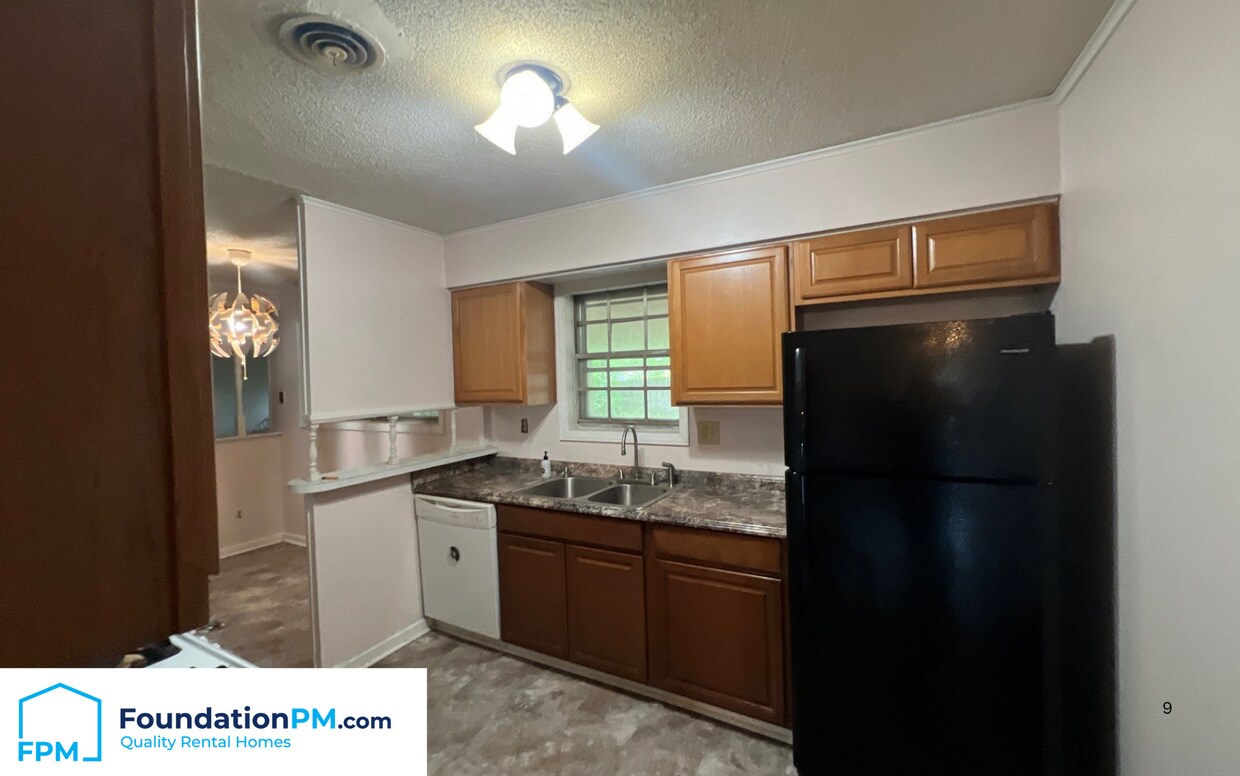 Foto del edificio - 7770 Deerfield Cove