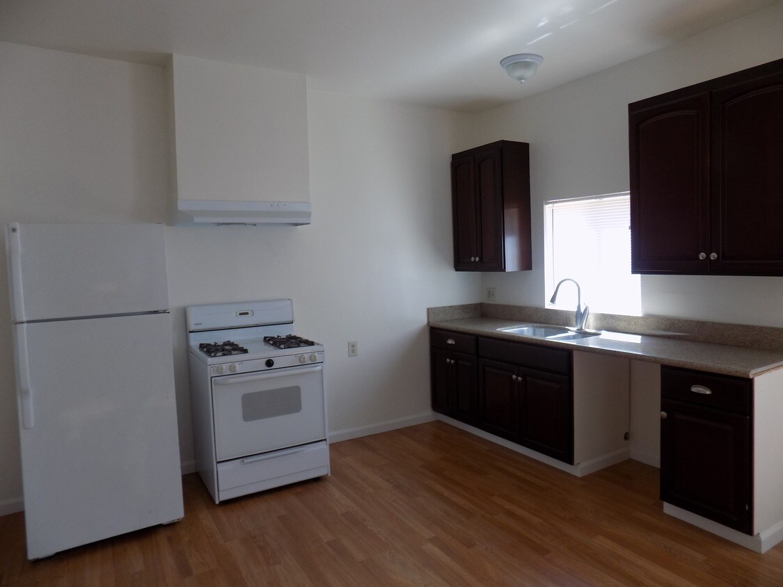 Foto principal - 119 W 49th St