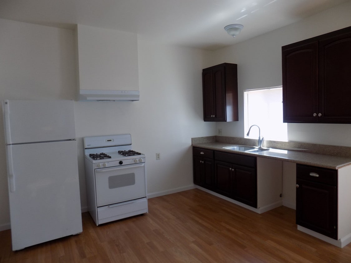 Primary Photo - 119 W 49th St