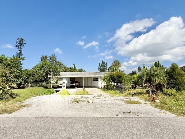 Foto del edificio - 603 64th Ave W