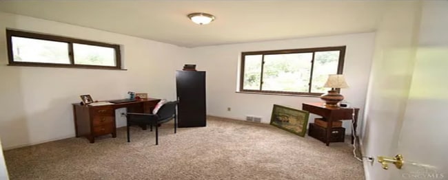 Foto del edificio - 6921 Taylor Rd