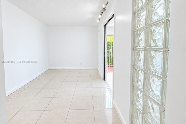 Building Photo - 8315 SW 72nd Ave