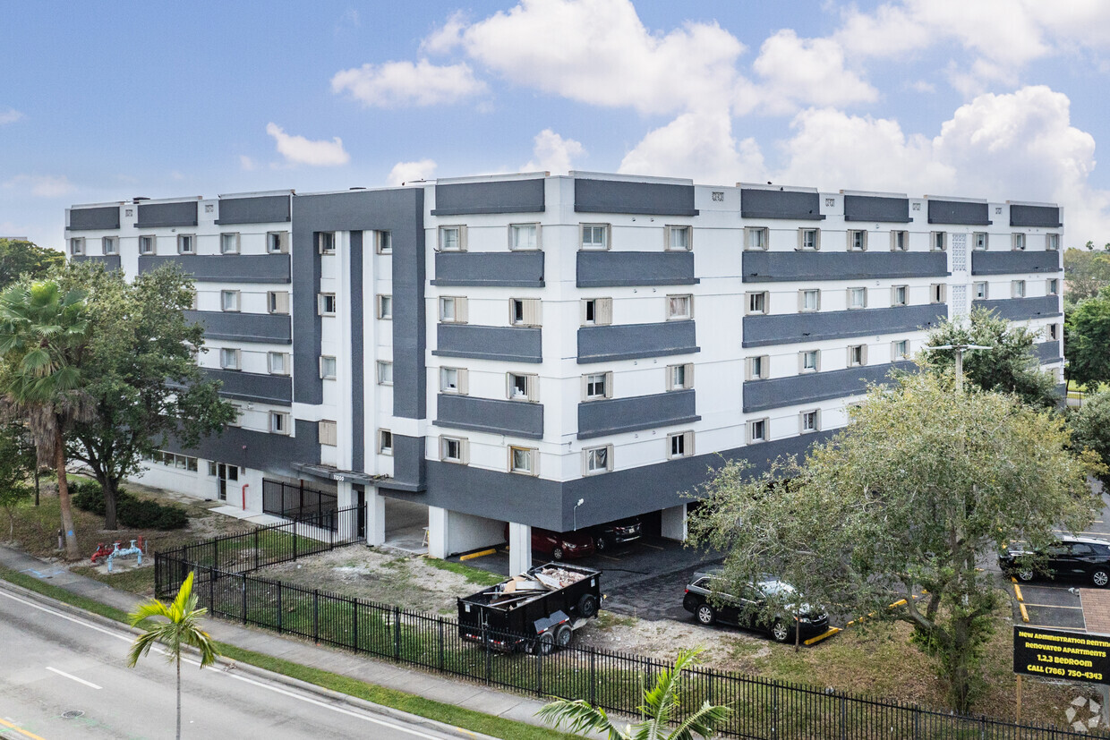 Primary Photo - Garden View Condominiums