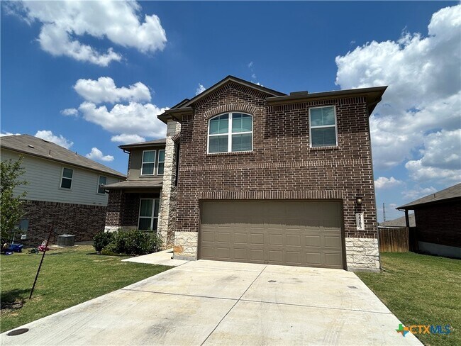 Building Photo - 2203 Flintshire Dr