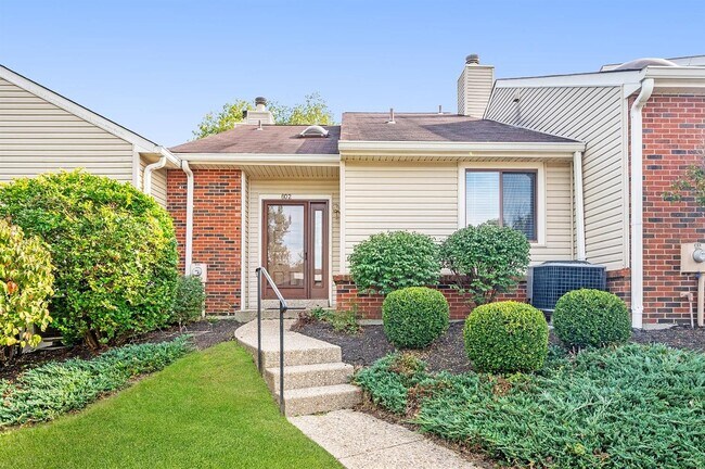 Foto del edificio - 602 Sherwood Green Ct