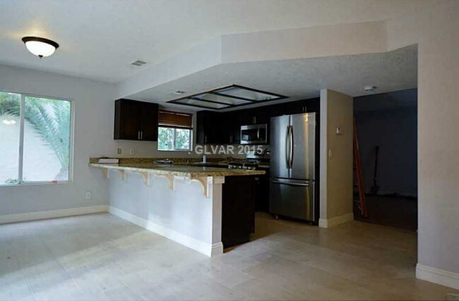 Building Photo - 1321 Desert Hills Dr