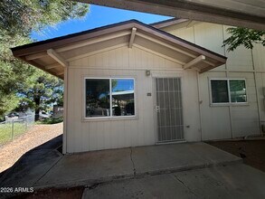 Building Photo - 235 E Paula Cir