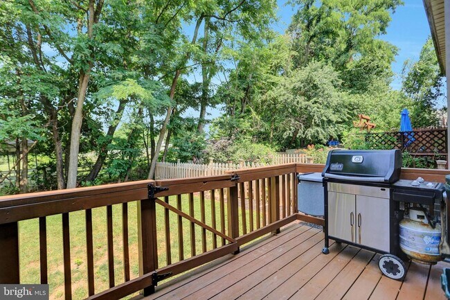 Foto del edificio - 4128 Kittatinny Dr