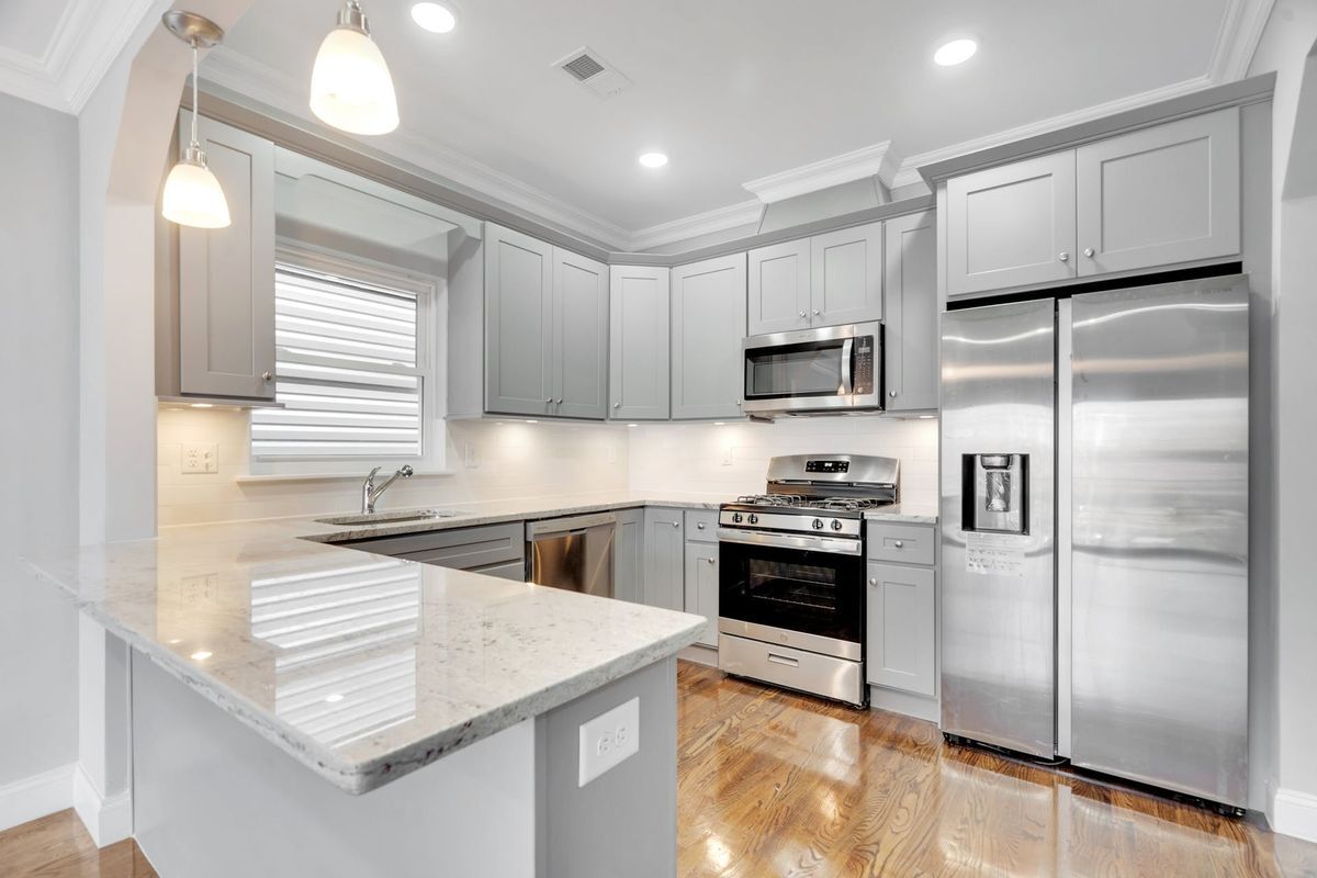 Foto principal - 267 S 10th St