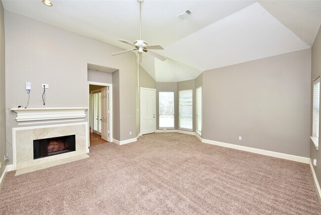 Foto del edificio - 5830 Hornwood Dr