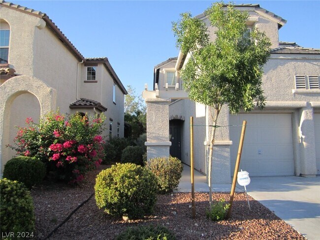 Building Photo - 10580 Calico Pines Ave