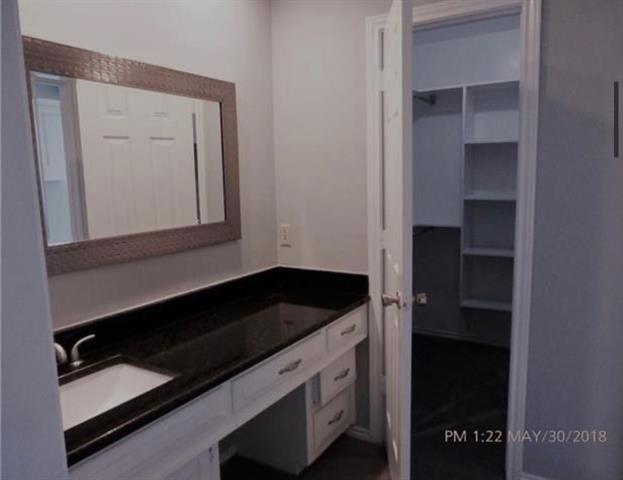 Foto del edificio - 16325 Lauder Ln