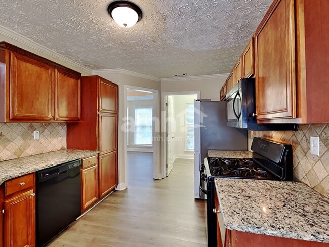 Building Photo - 150 Blue Smoke Trl