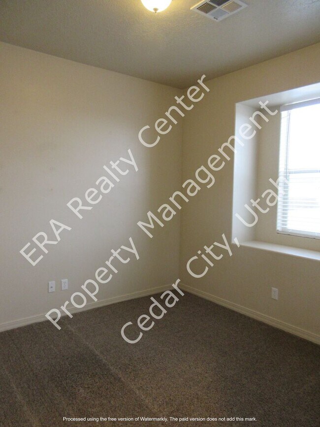 Foto del edificio - Move-In Discount!! 3 Bed 2 Bath Twin Home