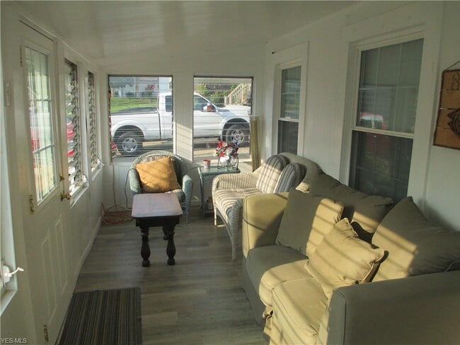 Building Photo - 56834 Hideaway Dr
