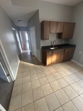 Building Photo - 7314 S Kenwood Ave