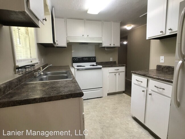Building Photo - 3 br, 1.5 bath House - 315 Walnut Street