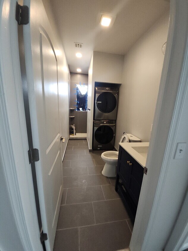 New Washer/dryer in unit - 14 Gouverneur St