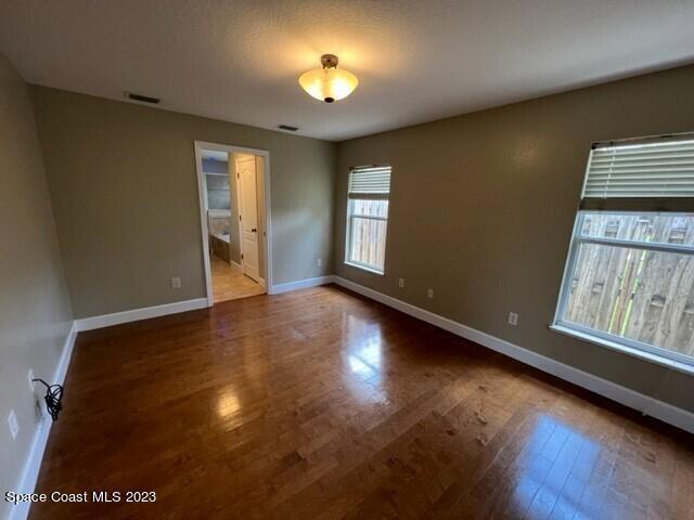 Building Photo - 2576 Southover Dr NE