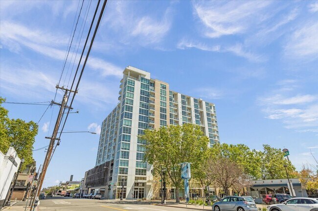 Foto del edificio - 222 Broadway
