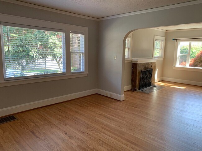Foto del edificio - 2bed/1 Bath Bungalow in Rose City/Alameda
