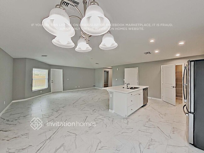 Foto del edificio - 3733 SW Hulska St