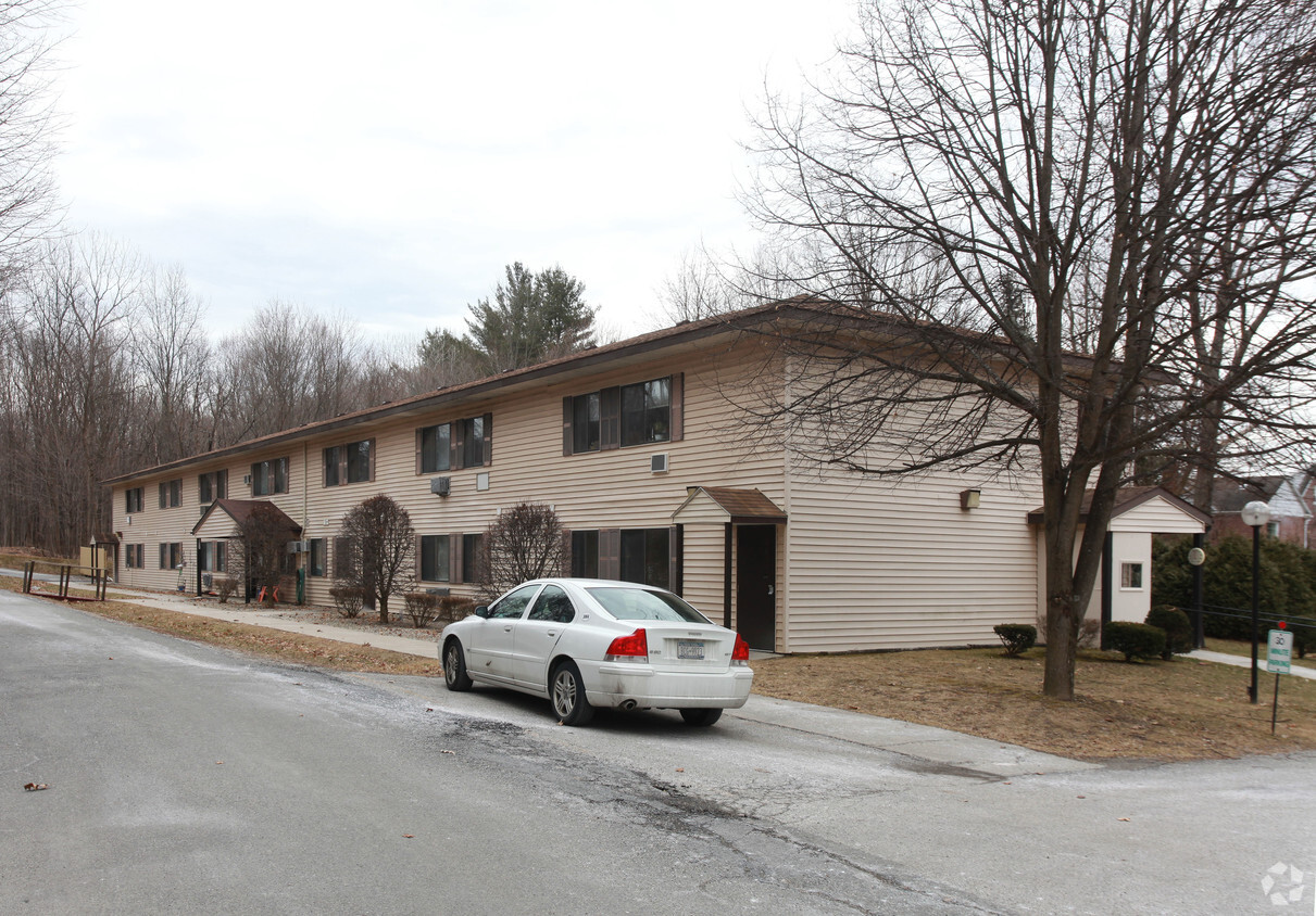 9 Bussey Ln, Hoosick Falls, NY 12090 - Apartments in Hoosick Falls, NY ...