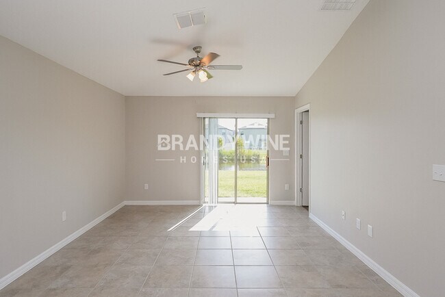 Foto del edificio - 5136 White Chicory Dr