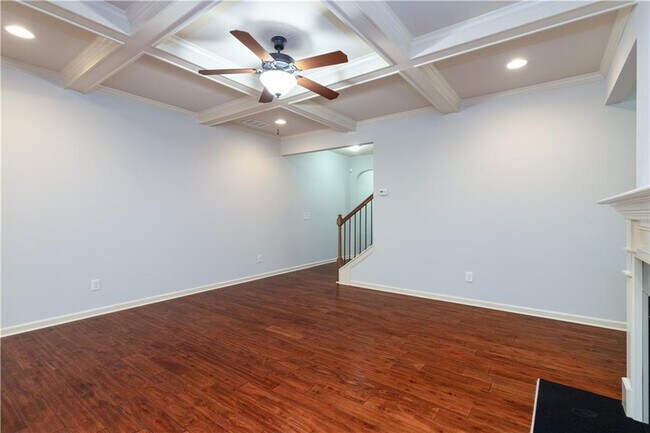 Foto del edificio - 3290 Hallmark Ln NE