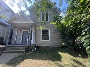 Building Photo - 36 La Belle St SW