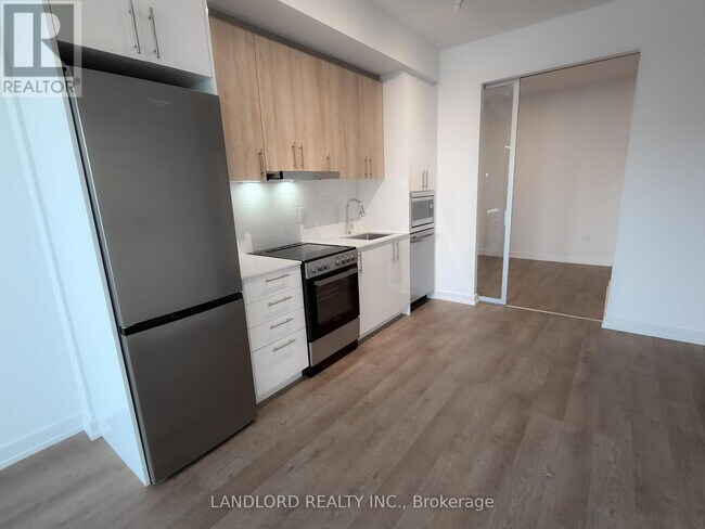 Photo du bâtiment - 9751 Markham Rd