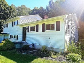 Building Photo - 354 Marsh Rd