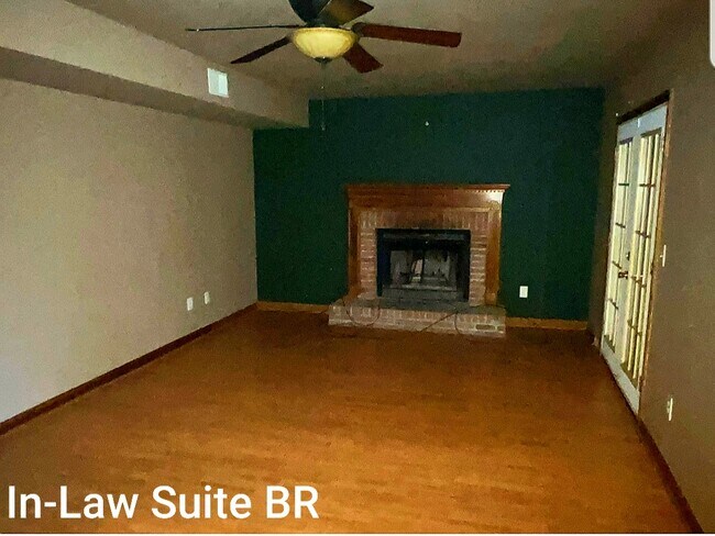 Building Photo - 809 Sutters Mill Rd